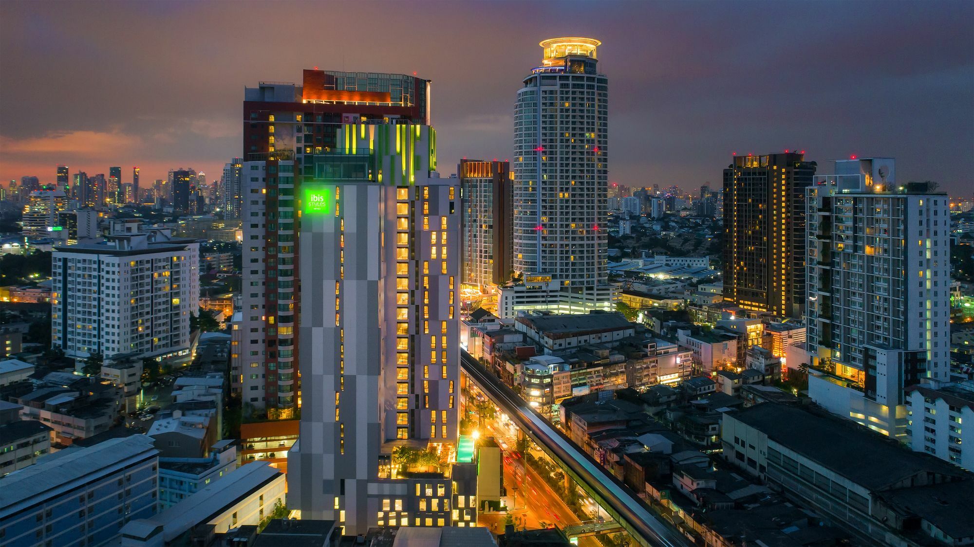 होटल Ibis Styles Sukhumvit Phra Khanong 4*
